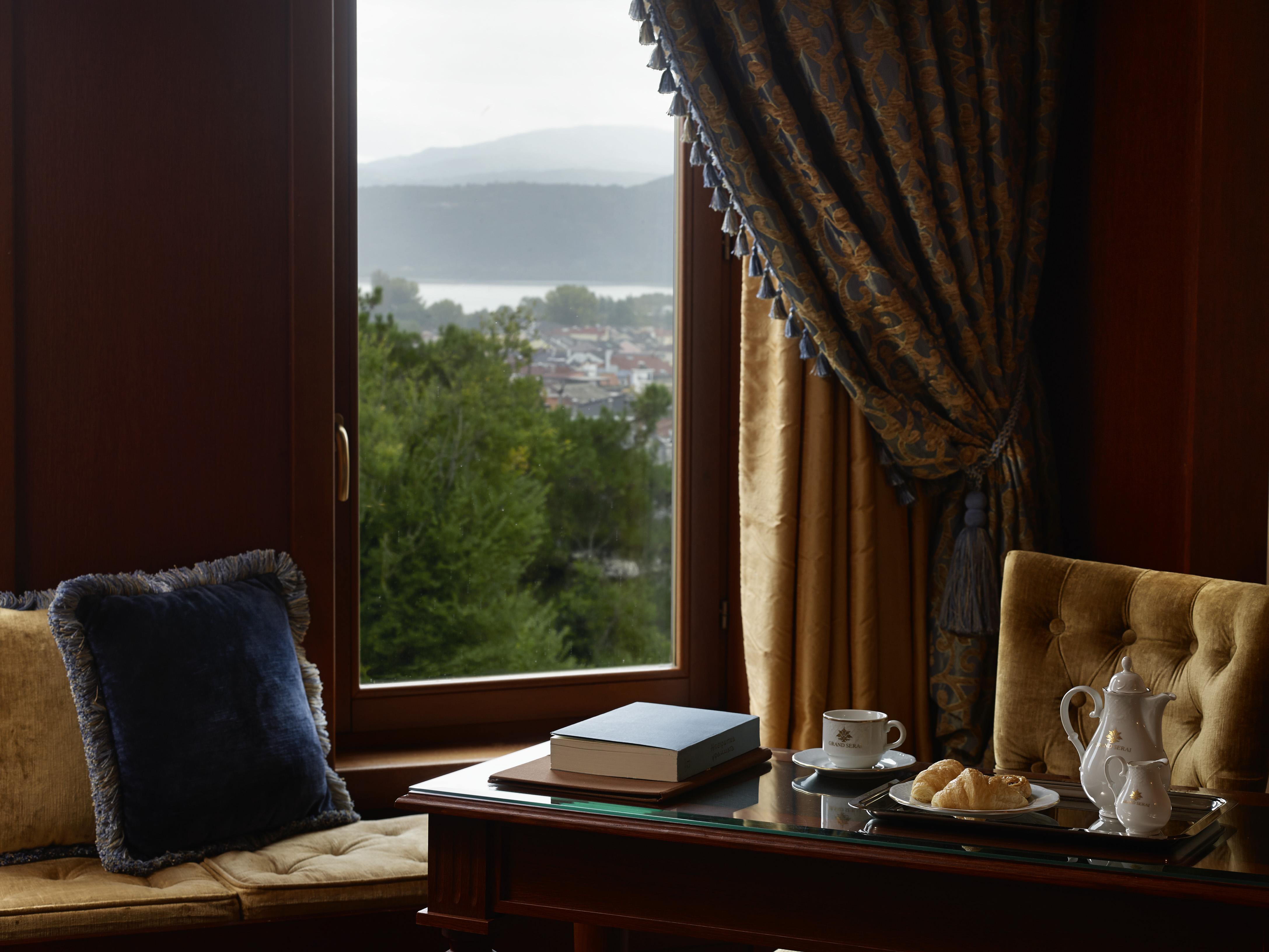 Grand Serai Congress And Spa Joánina Kültér fotó A room at the hotel
