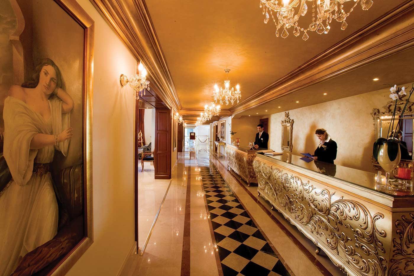 Grand Serai Congress And Spa Joánina Kültér fotó The lobby of the Taj Bengal