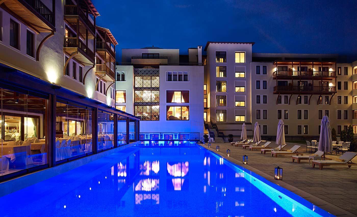 Grand Serai Congress And Spa Joánina Kültér fotó The swimming pool at the hotel