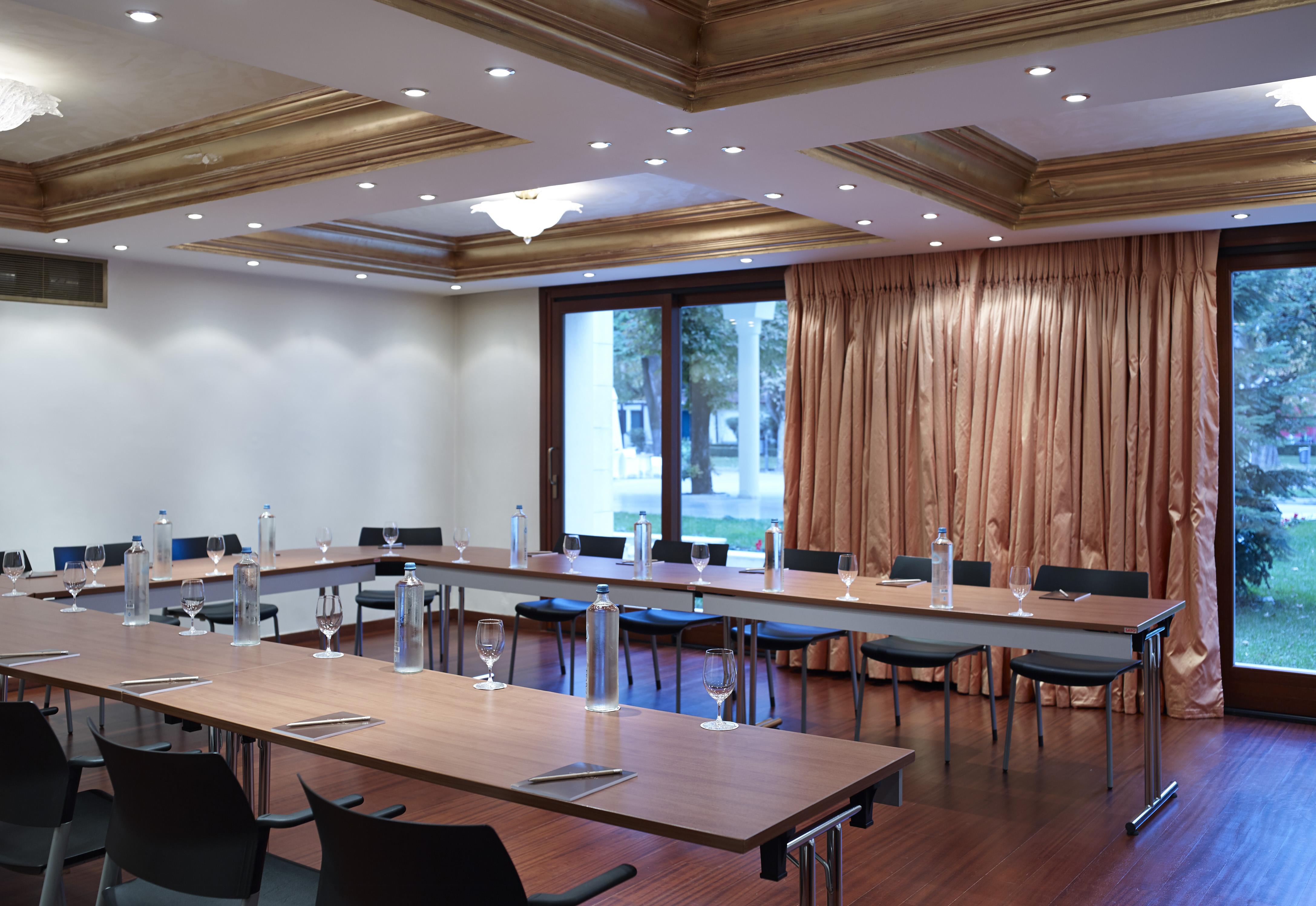 Grand Serai Congress And Spa Joánina Kültér fotó Meeting room
